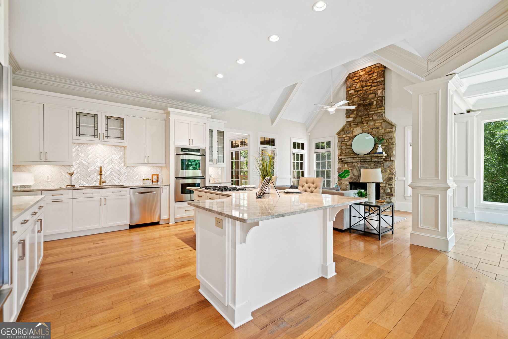 3770 Riverly TRCE