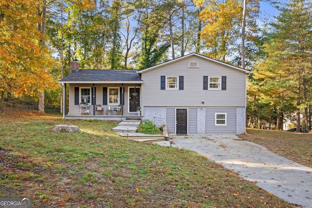 Photo of 158 Arnold Lane, Hiram, GA 30141 (MLS # 10686377)
