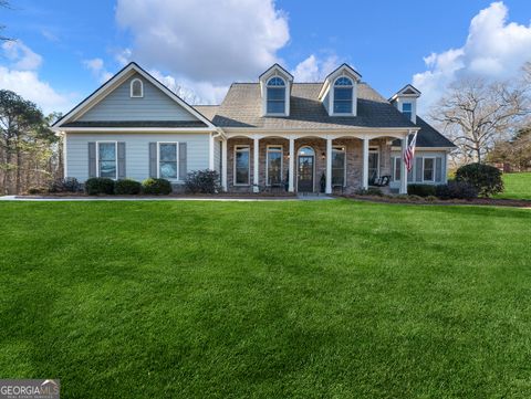1914130382 Hoschton Homes with a Fenced Back Yard