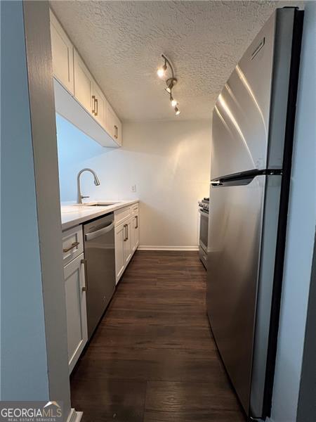 Country Place - Residential Lease