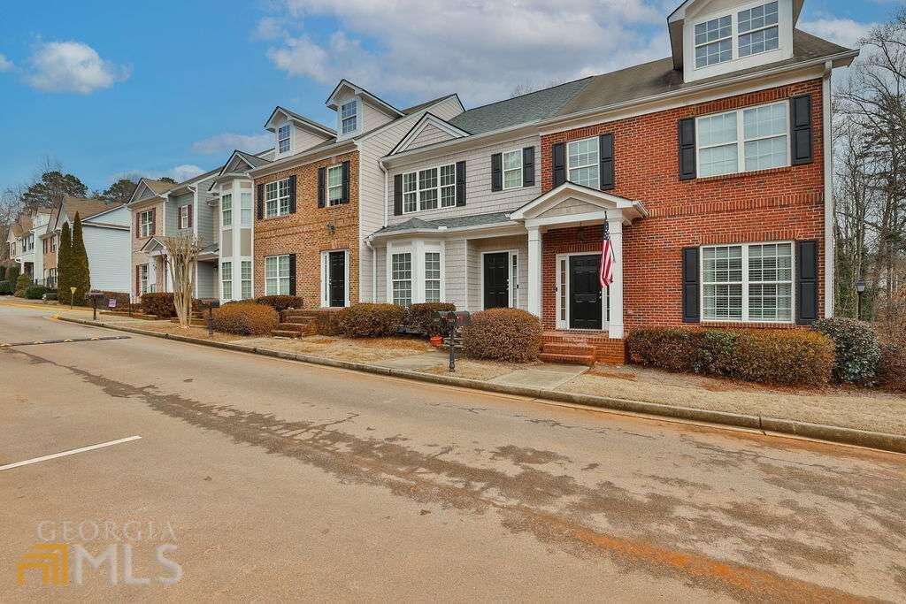 Bluffs At Lanier - Residential