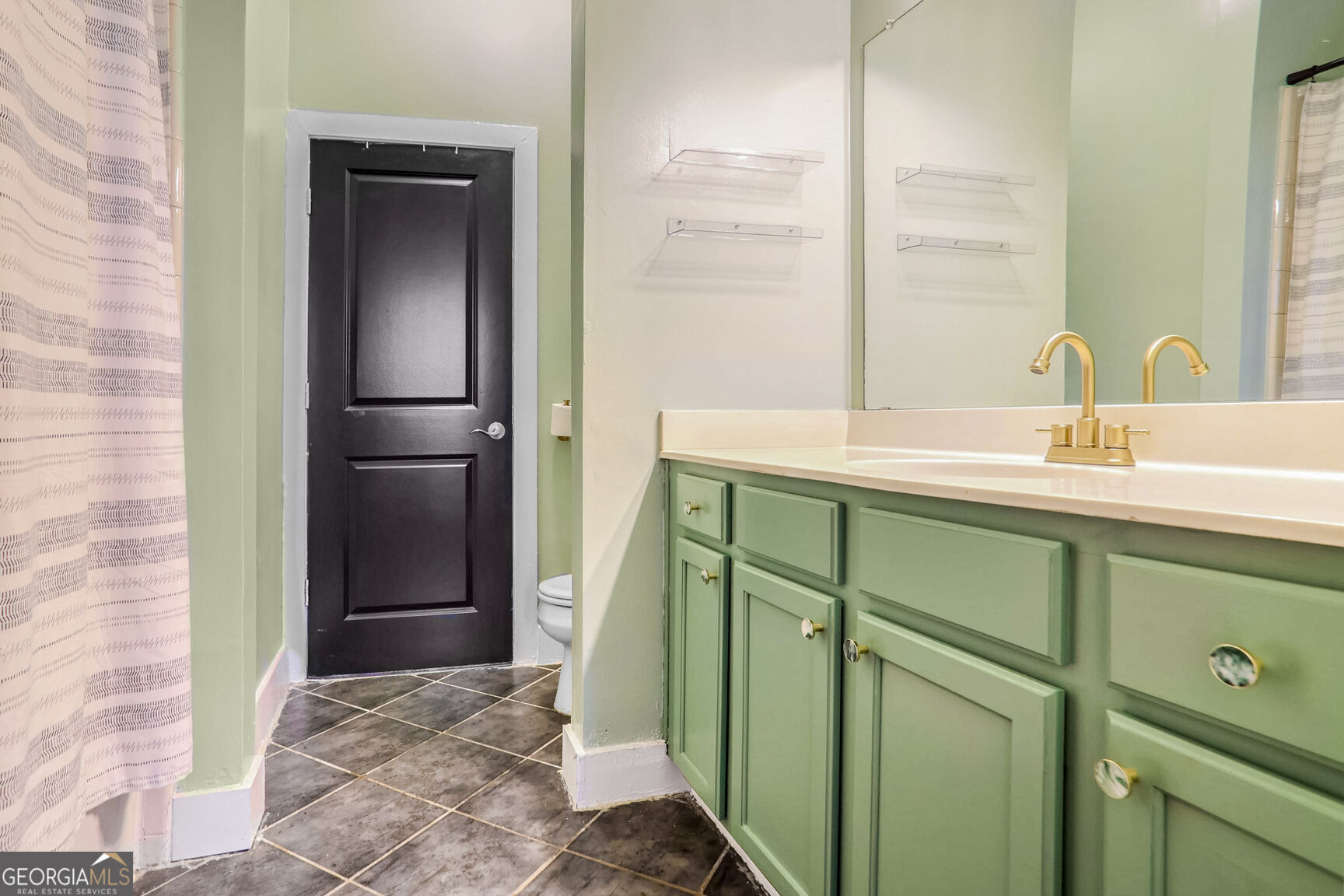 HILL STREET LOFT - Residential