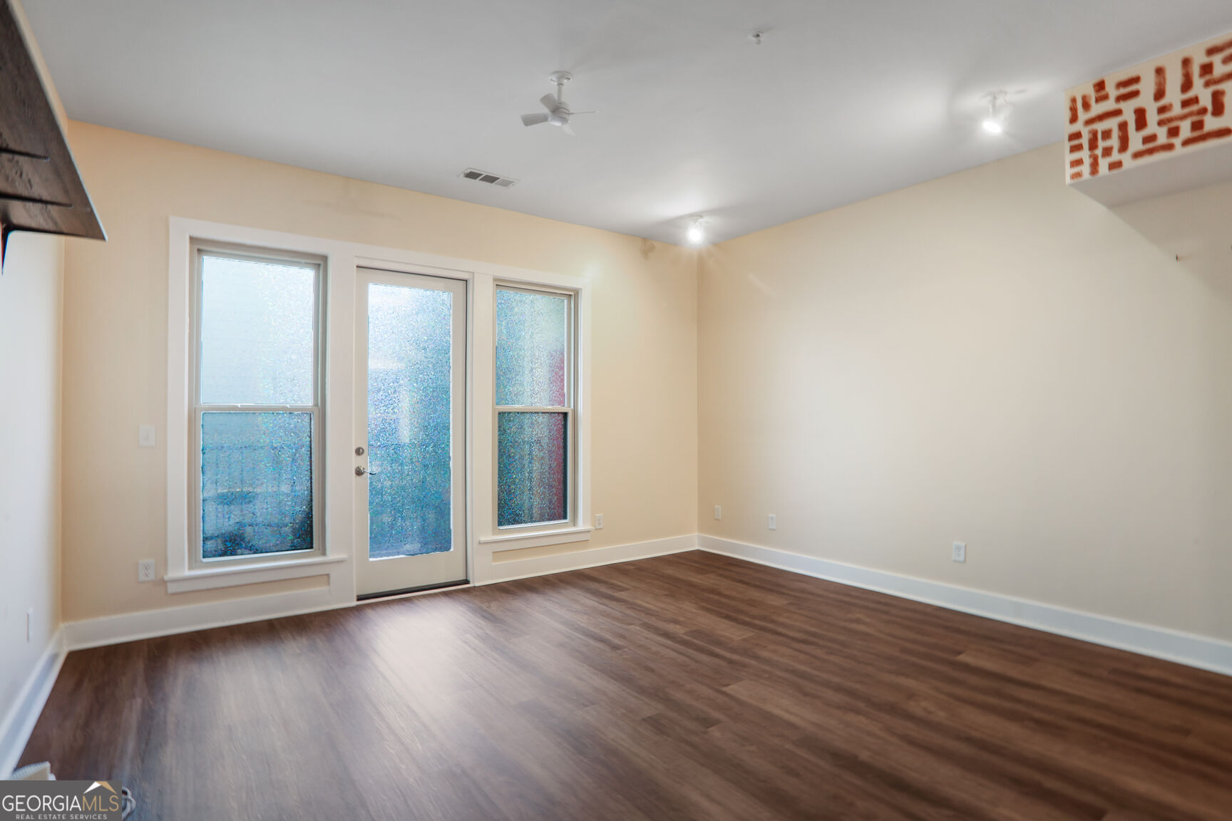 HILL STREET LOFT - Residential