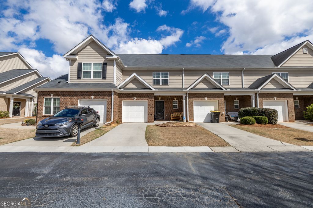 Photo of 170 Granite Way, Newnan, GA 30265 (MLS # 10705370)