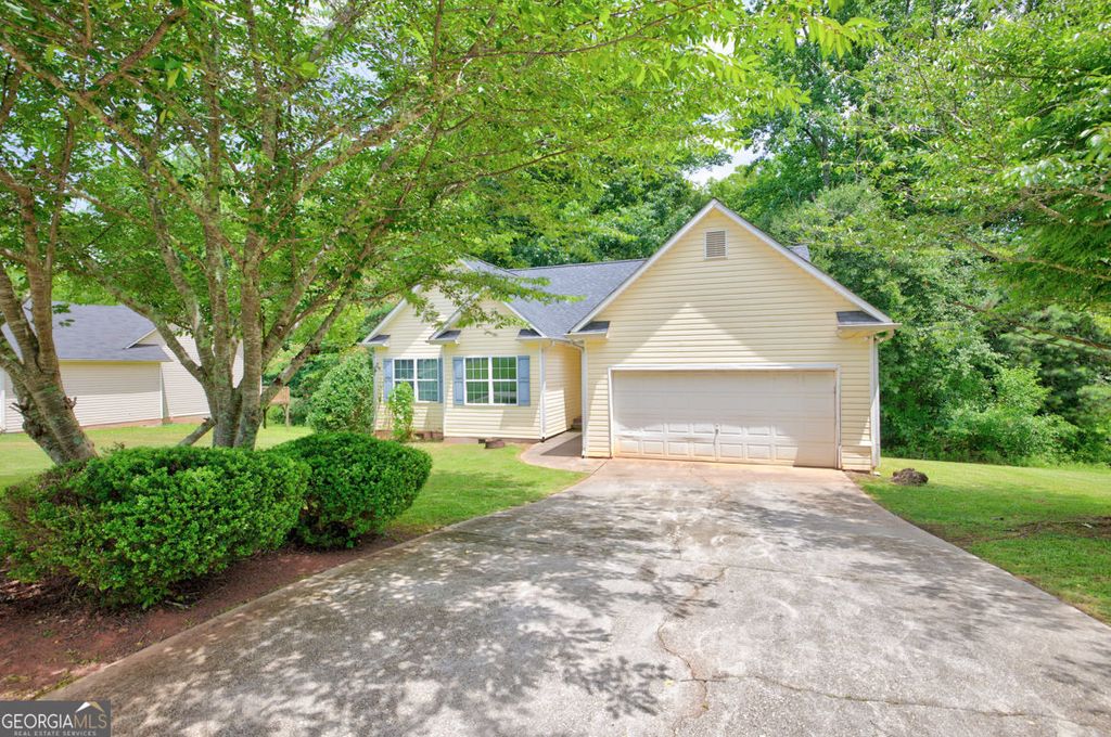 Photo of 640 Gatewood Way, Monroe, GA 30655 (MLS # 10788064)