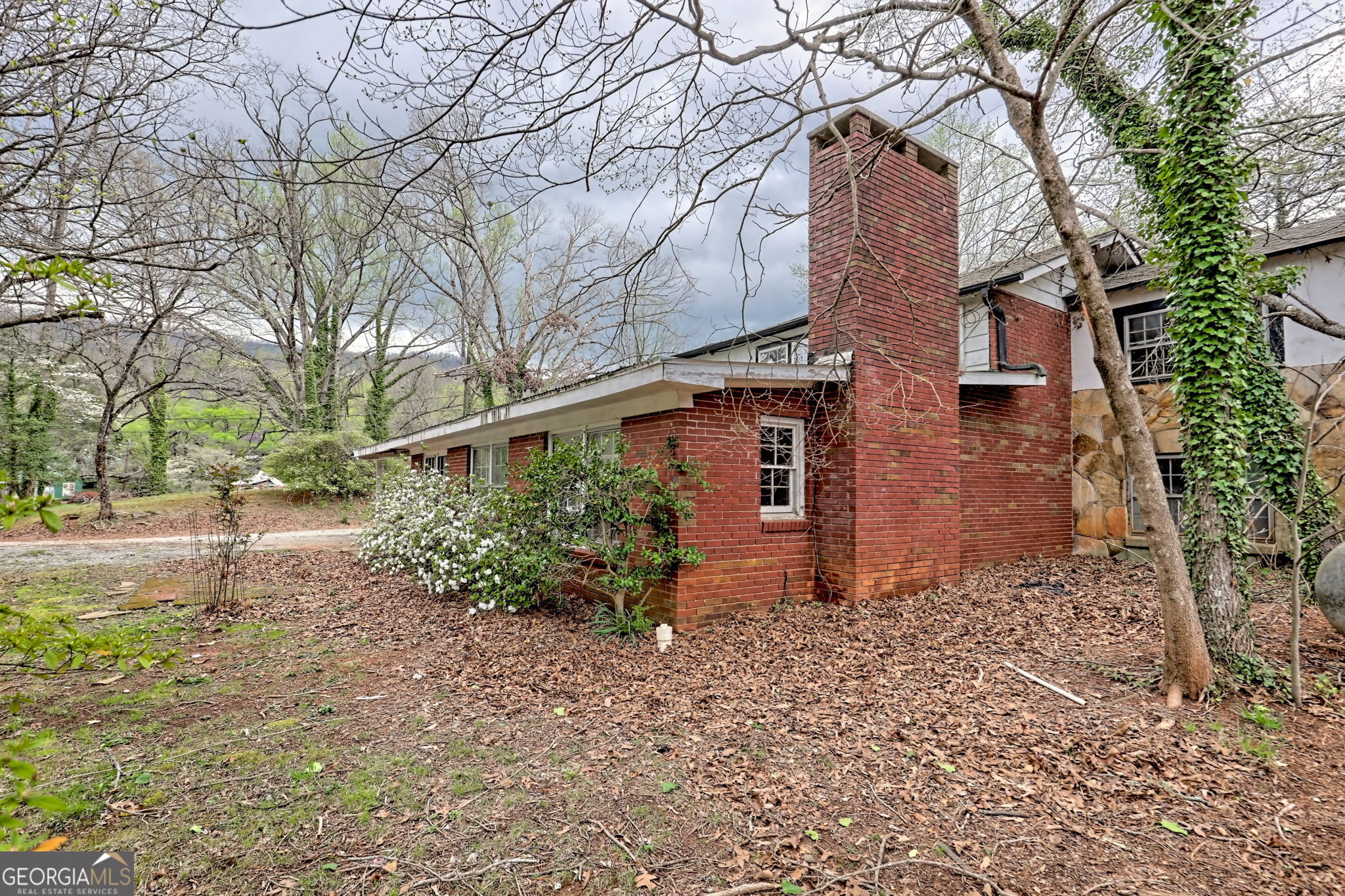 344 Valley ST