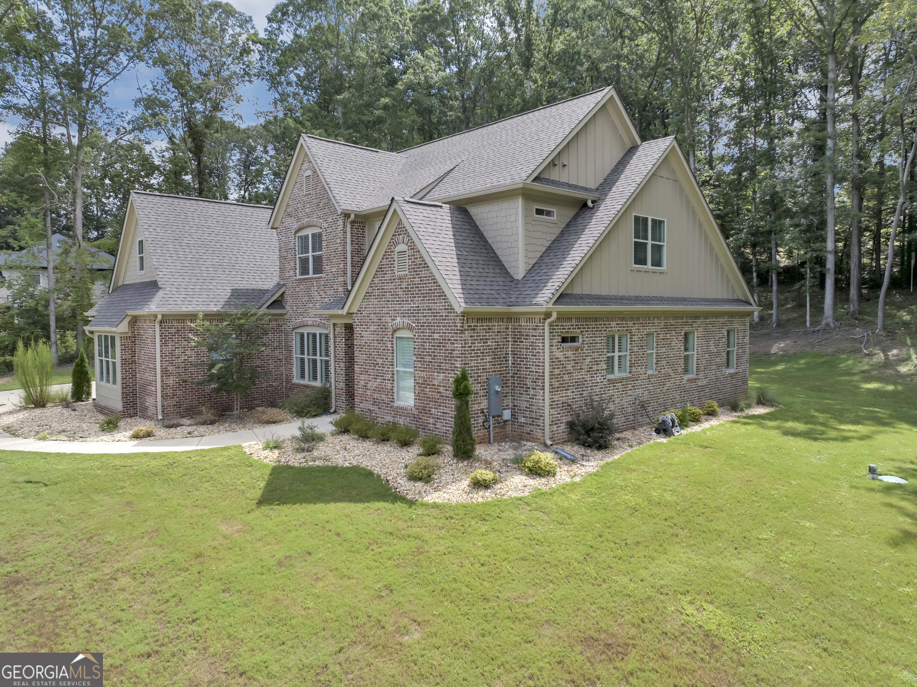 25 Mountain Crest DR