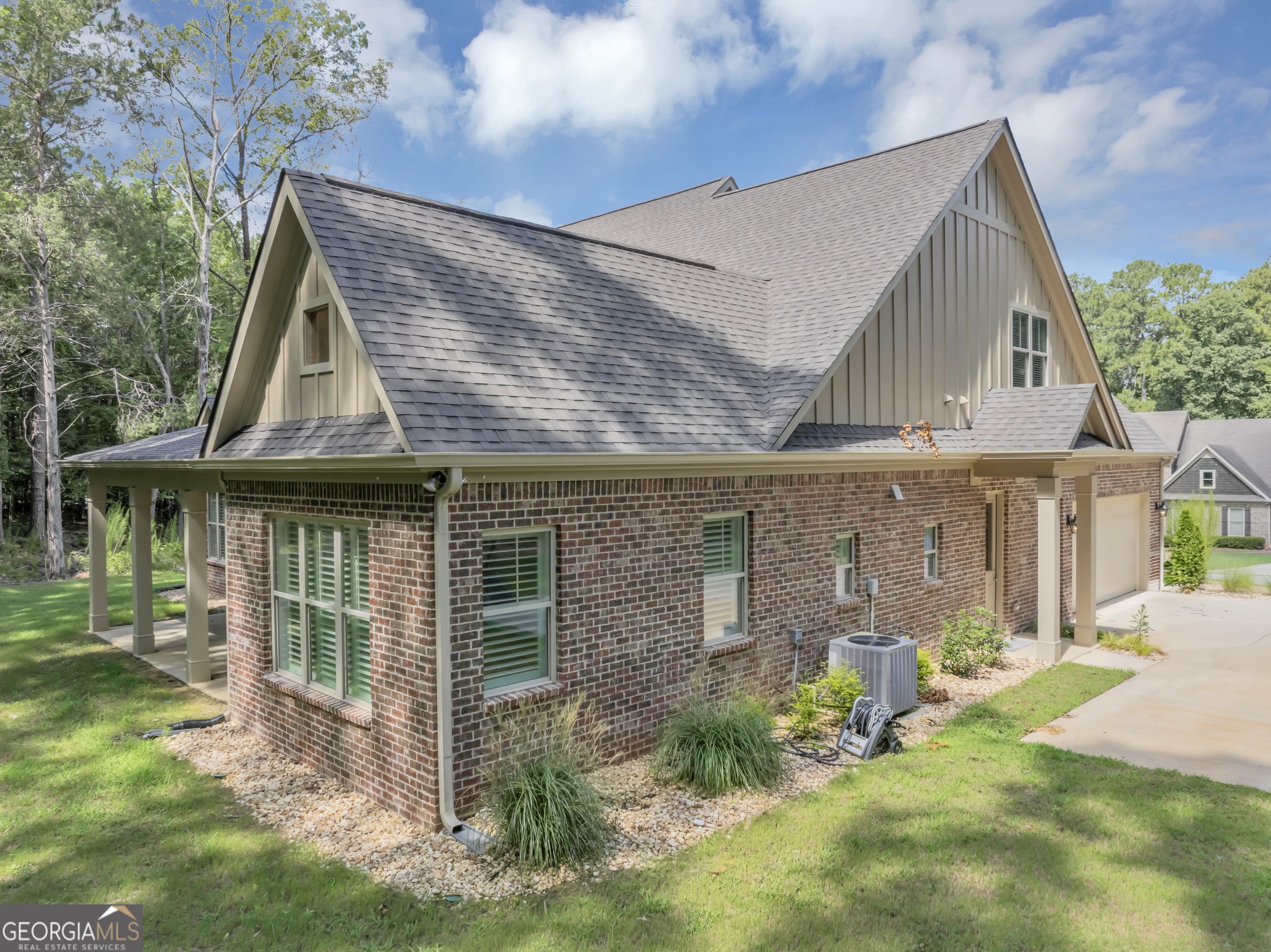 25 Mountain Crest DR