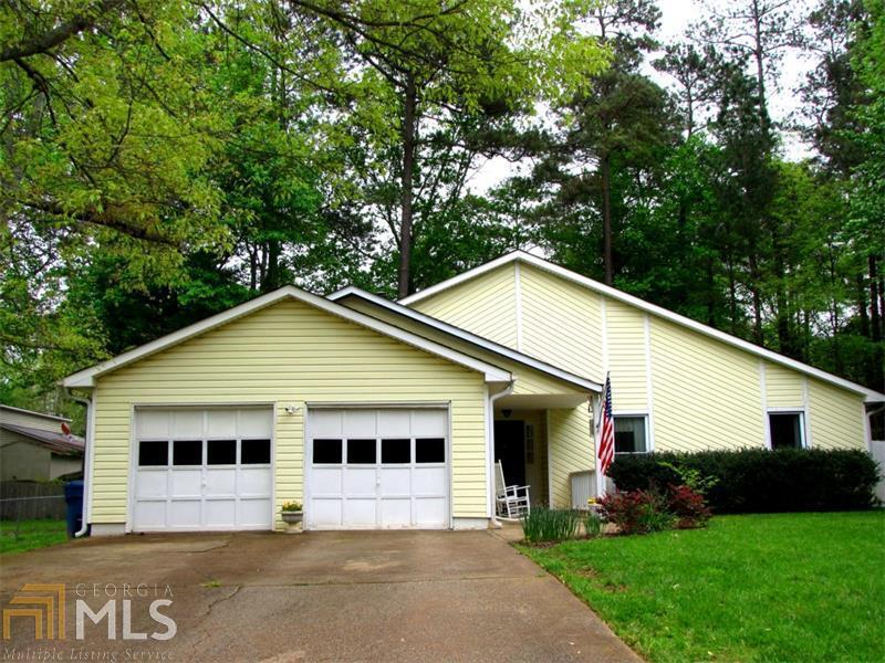 Great opportunity in a fabulous location! This 3/2 ranch home is located on a cul-de-sac and in the sought after Johns Creek HS District. Our offering has a bright & sunny kitchen and breakfast room, a remodeled master bath and a nice, level and fenced backyard. Close to GA400, shopping, dining, schools and much more.