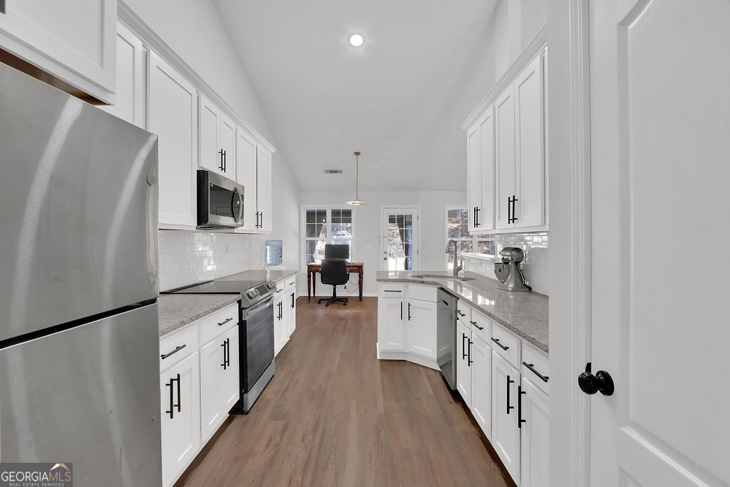 Photo of 2516 Briar Valley Way, Dacula, GA 30019 (MLS # 10697943)