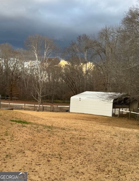 A home in Newnan