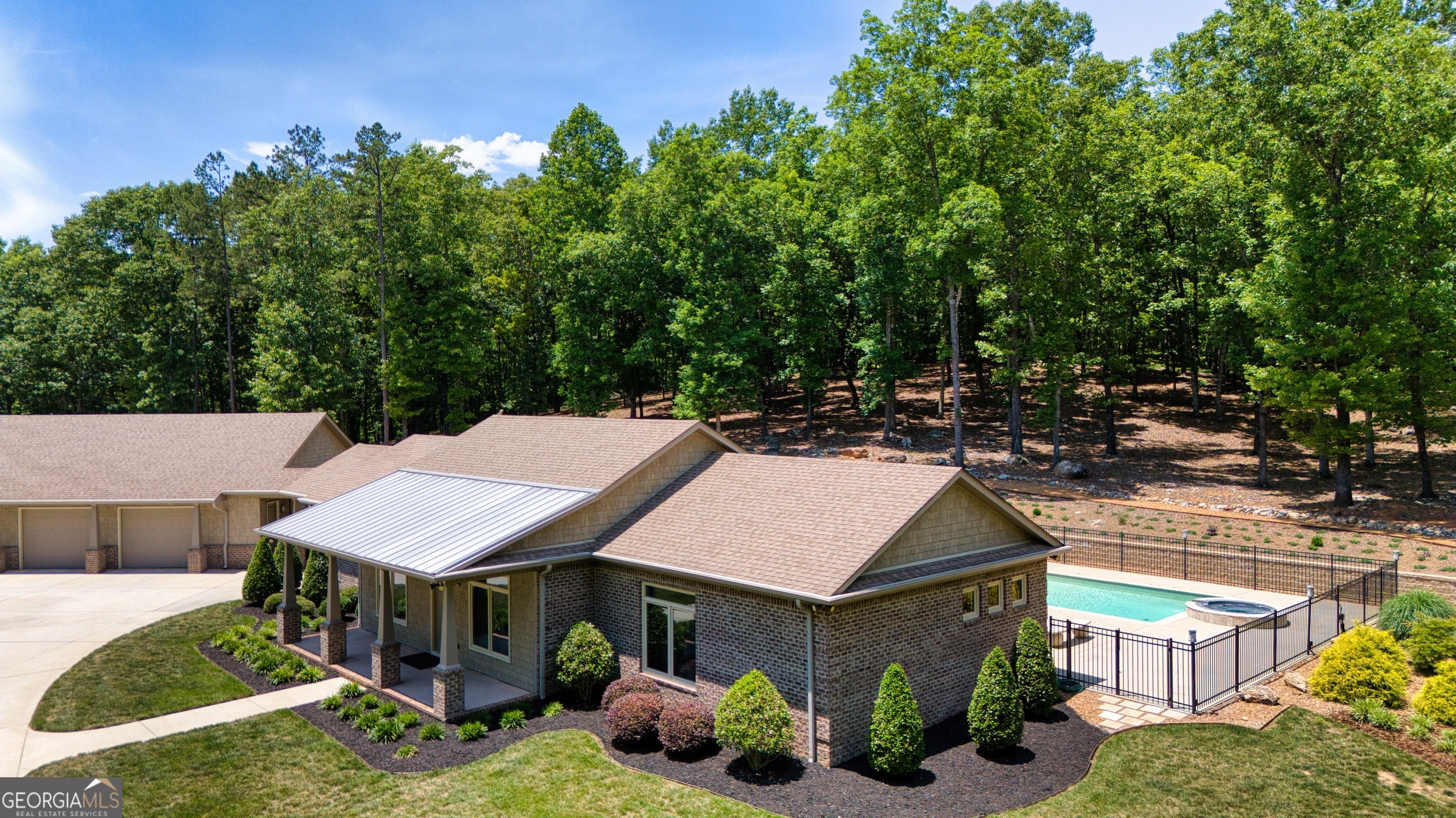 610 Kings Bridge RD SW