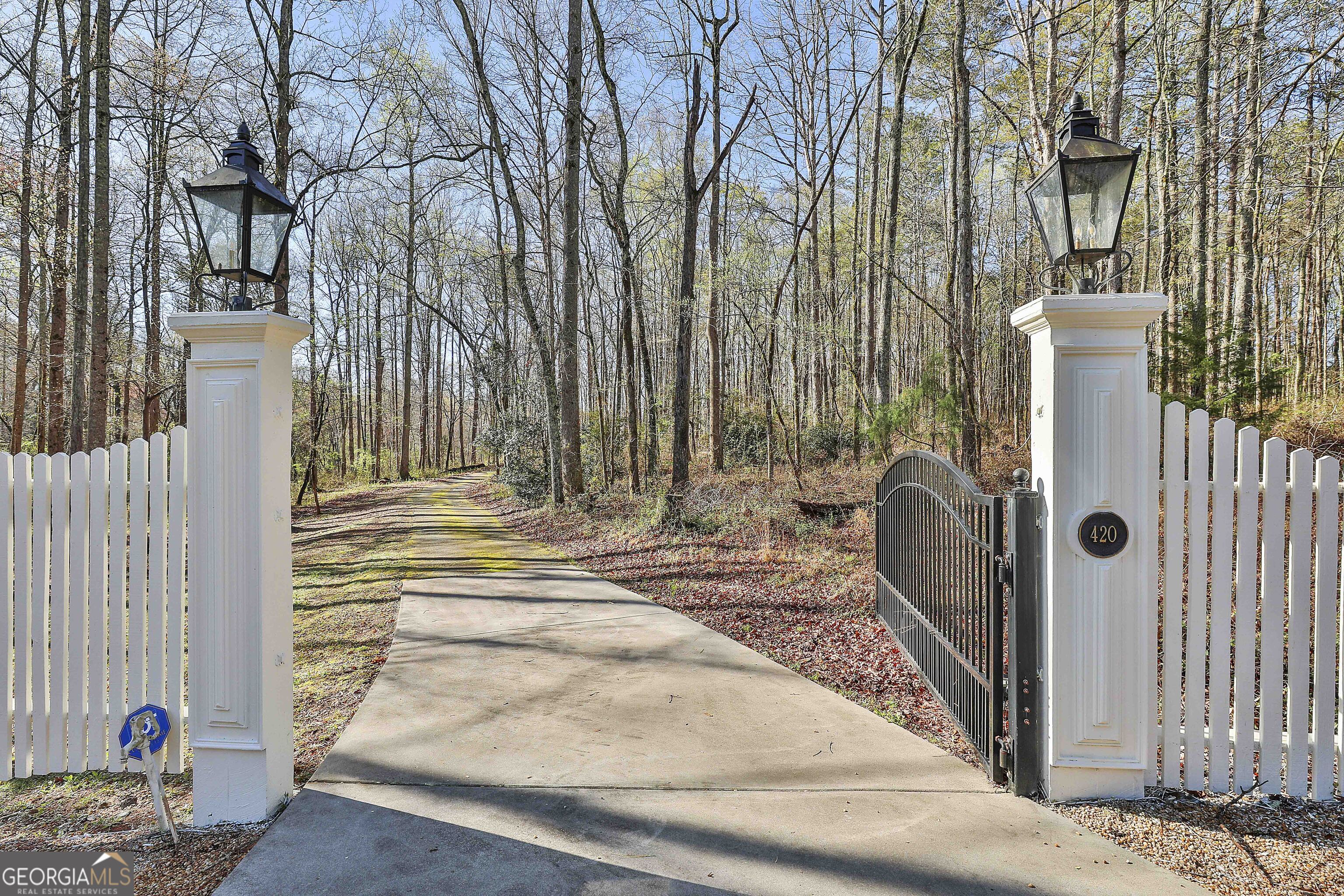 420 County Line RD