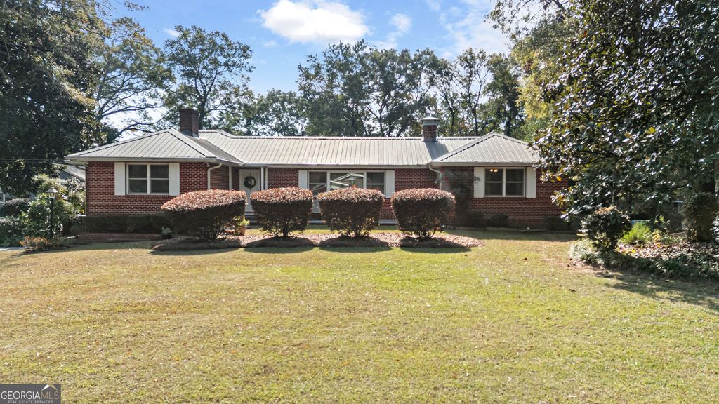 Photo of 2611 Shannon Drive, Austell, GA 30106 (MLS # 10708973)