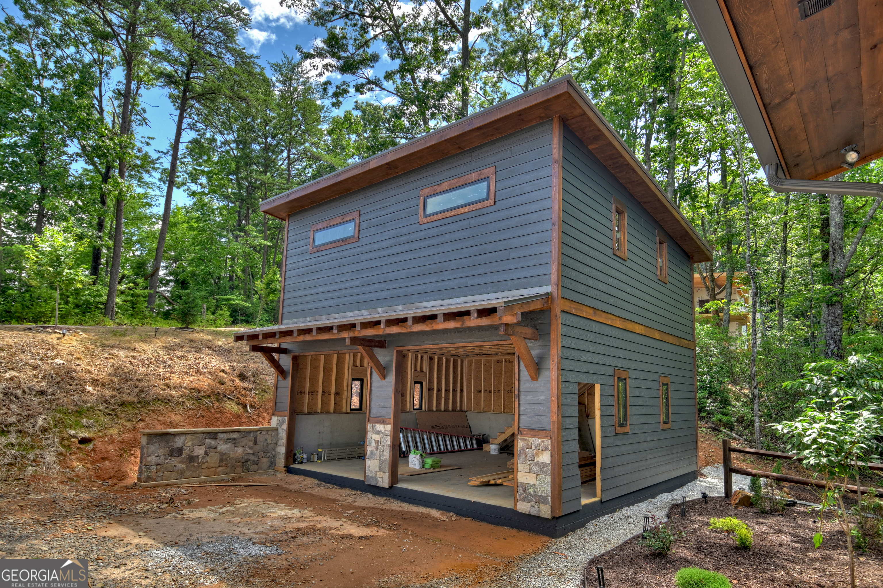 590 Deer Crest RD