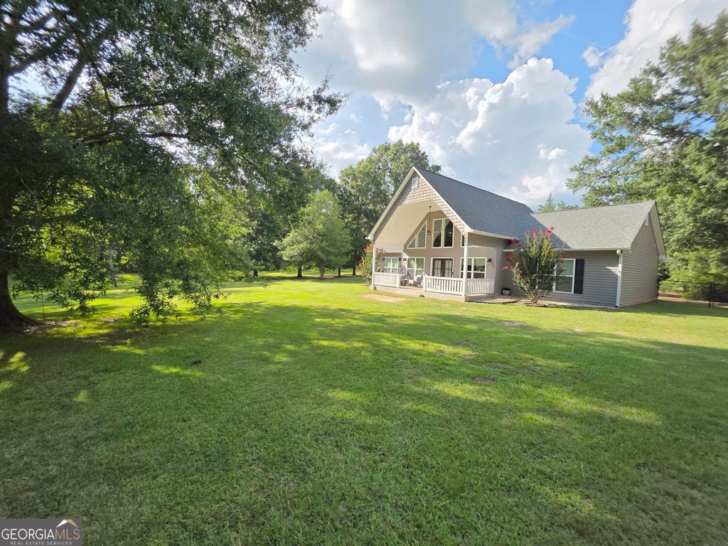 Photo of 105 Lawrence Road NW, Milledgeville, GA 31061 (MLS # 10808785)