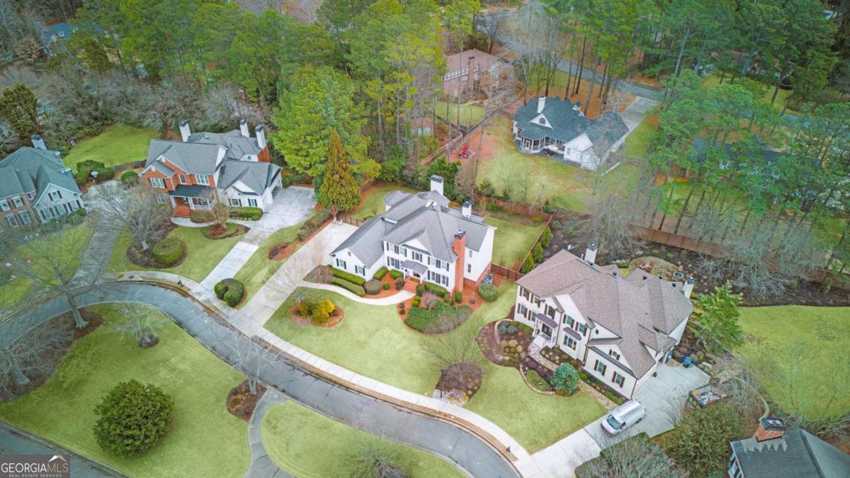 Roswell, Georgia 30076, United States, 5 Bedrooms Bedrooms, ,5 BathroomsBathrooms,Residential,Pending,16717