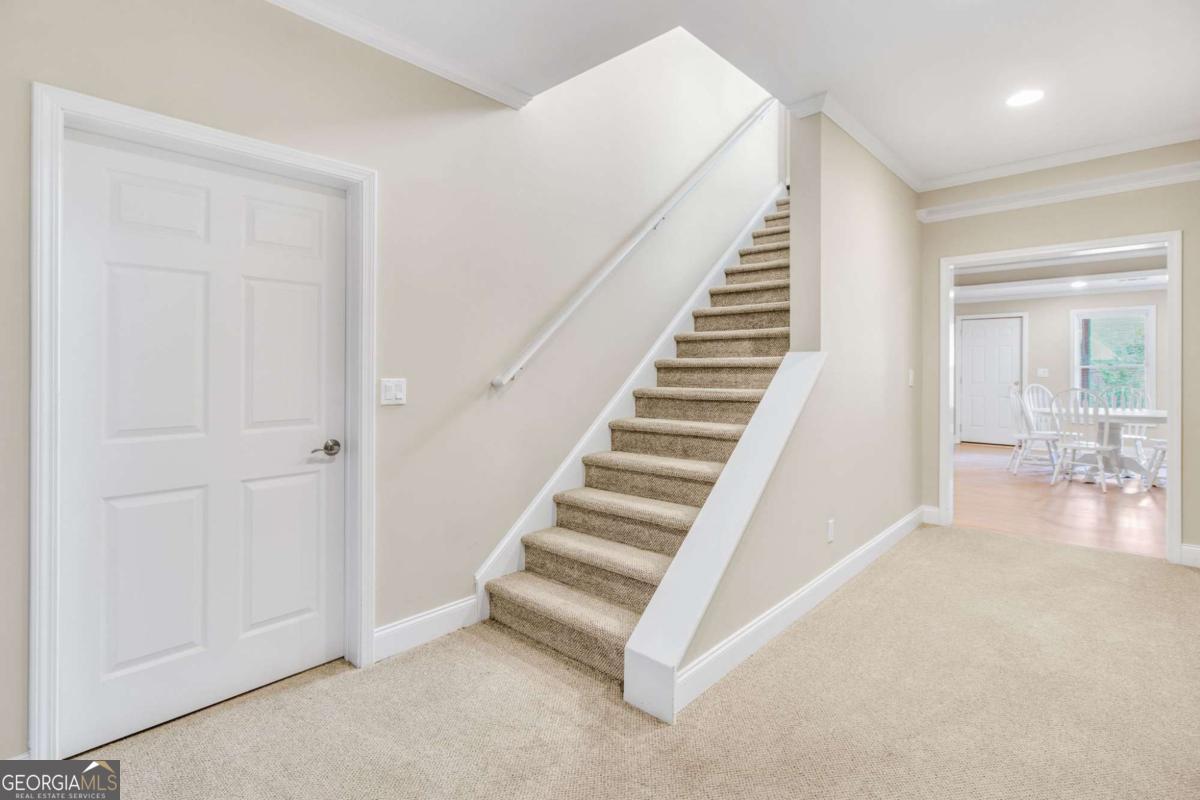 Roswell, Georgia 30076, United States, 5 Bedrooms Bedrooms, ,5 BathroomsBathrooms,Residential,Pending,16717