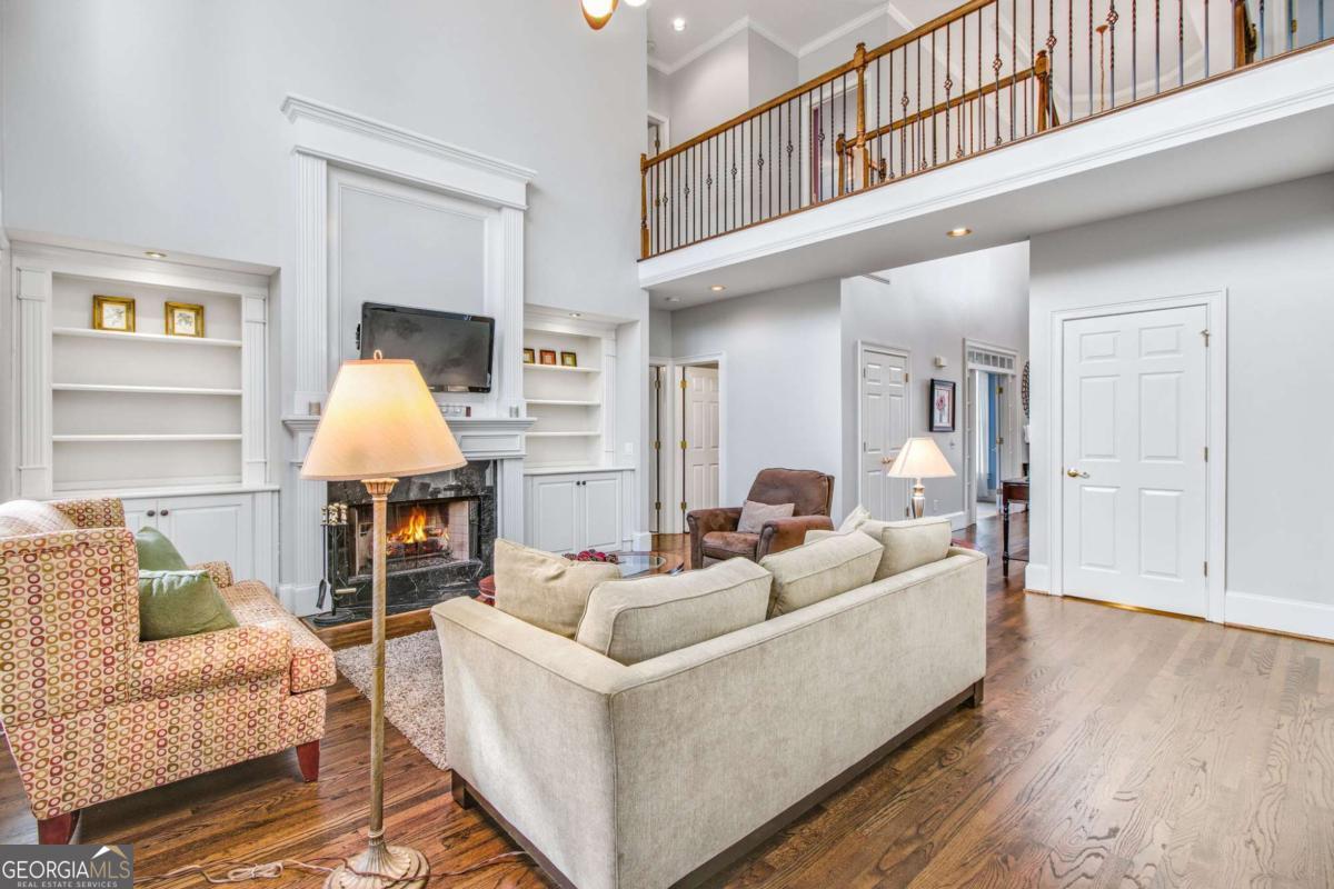 Roswell, Georgia 30076, United States, 5 Bedrooms Bedrooms, ,5 BathroomsBathrooms,Residential,Pending,16717