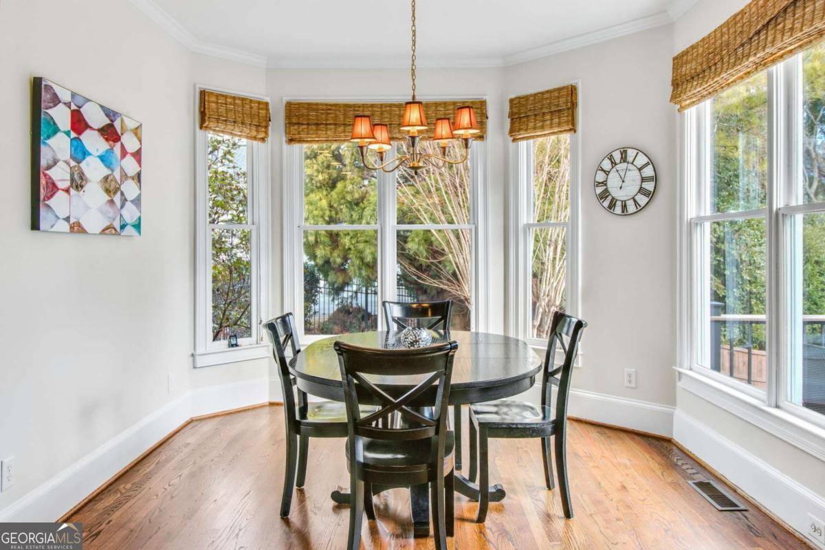 Roswell, Georgia 30076, United States, 5 Bedrooms Bedrooms, ,5 BathroomsBathrooms,Residential,Pending,16717