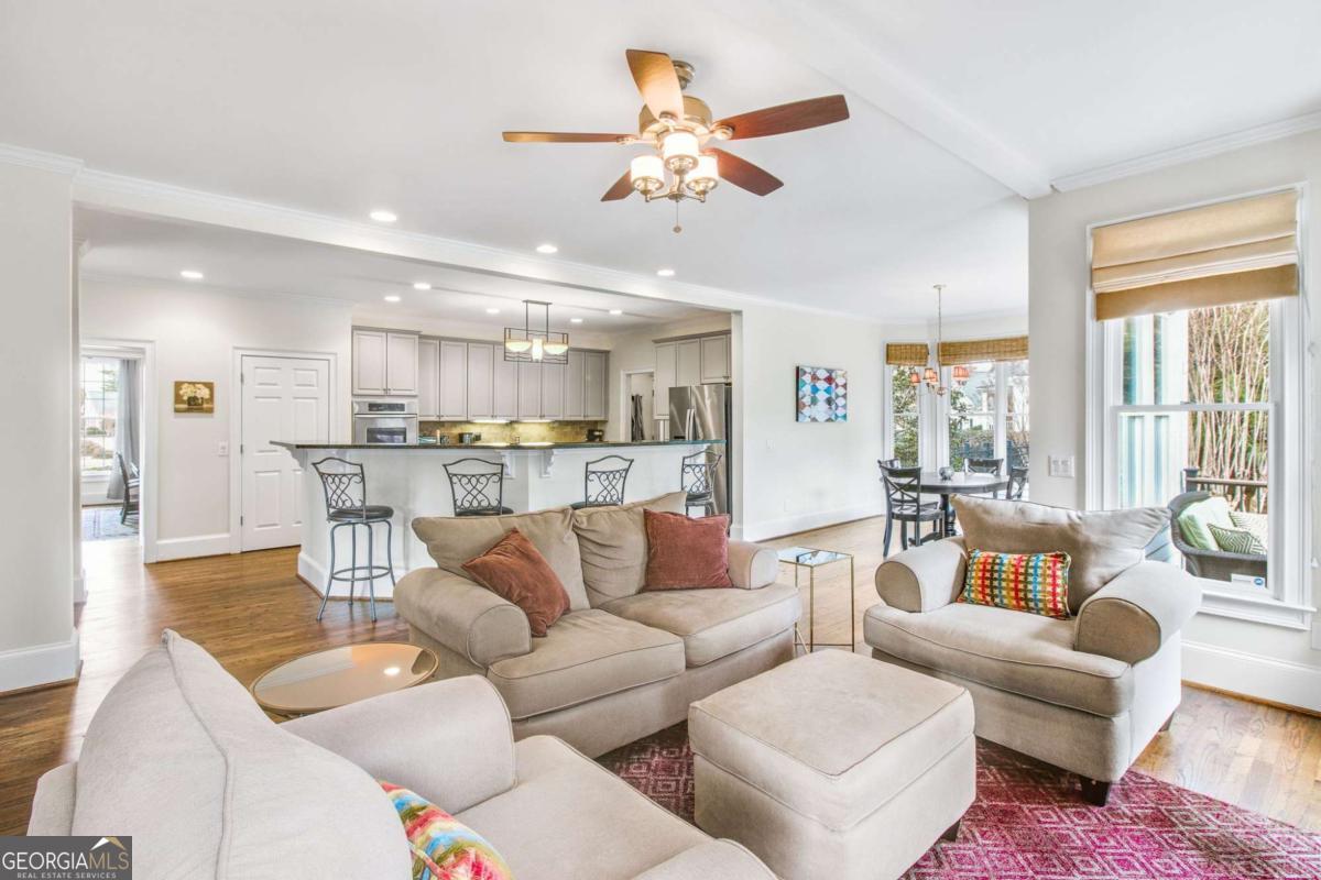 Roswell, Georgia 30076, United States, 5 Bedrooms Bedrooms, ,5 BathroomsBathrooms,Residential,Pending,16717