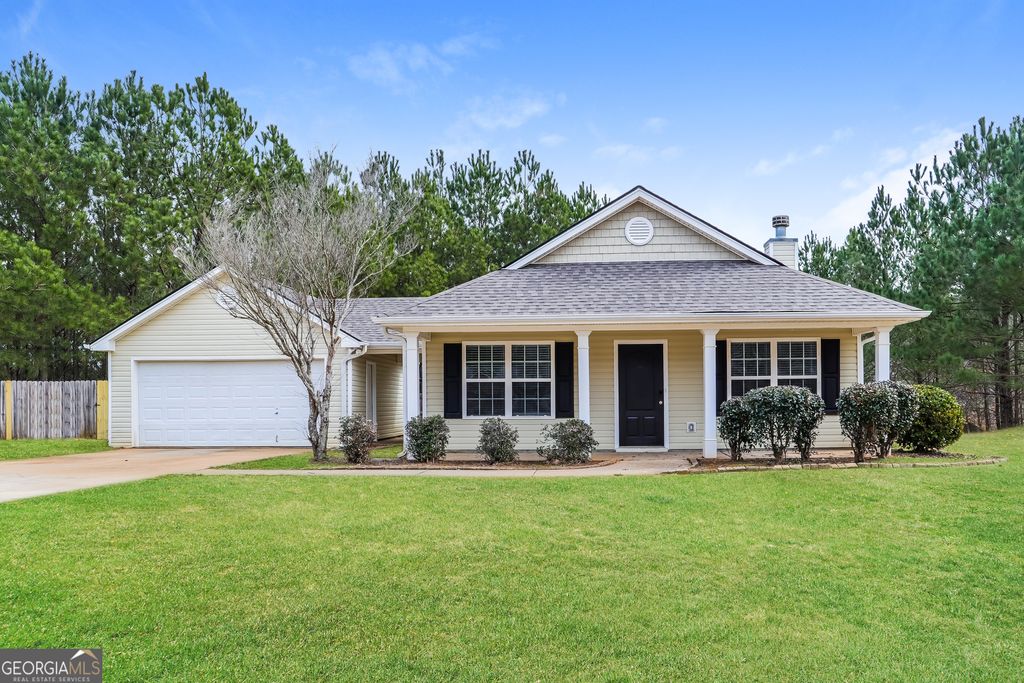 Photo of 4976 Wolfcreek View, South Fulton, GA 30349 (MLS # 10625875)