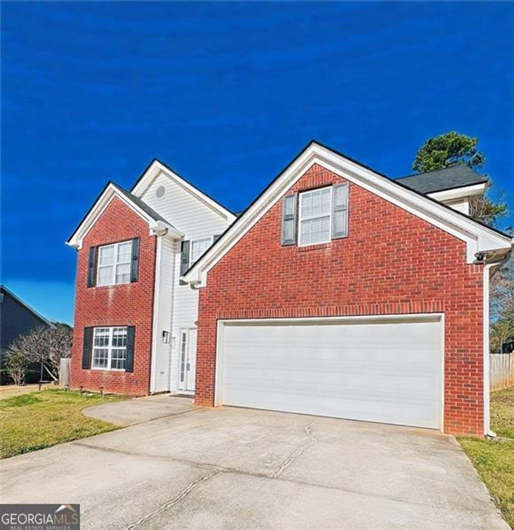 Photo of 3065 CHANDON Ln, Lawrenceville, GA 30044 (MLS # 10657214)