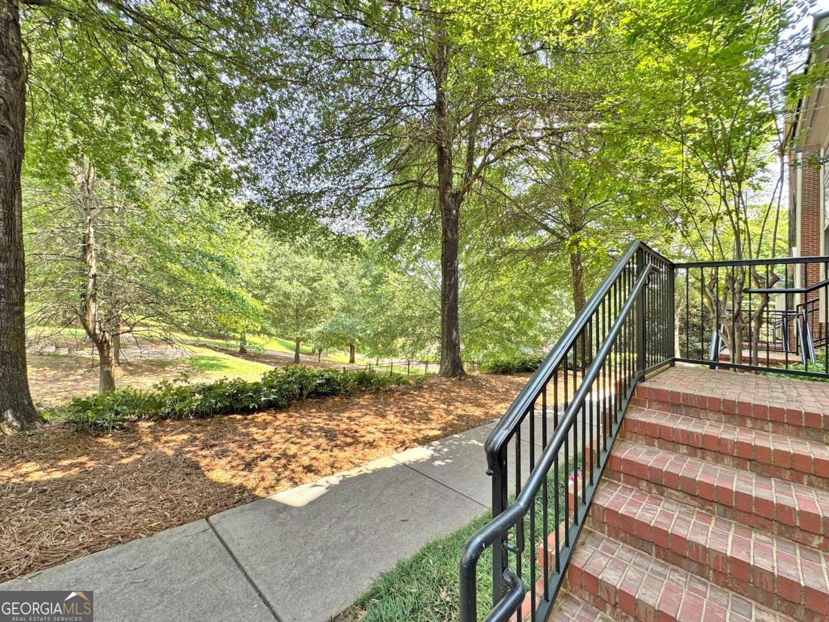 2766 Wander LN