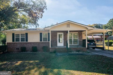 Photo of 1538 Spring Valley Circle, Griffin, GA 30223 (MLS # 10643740)
