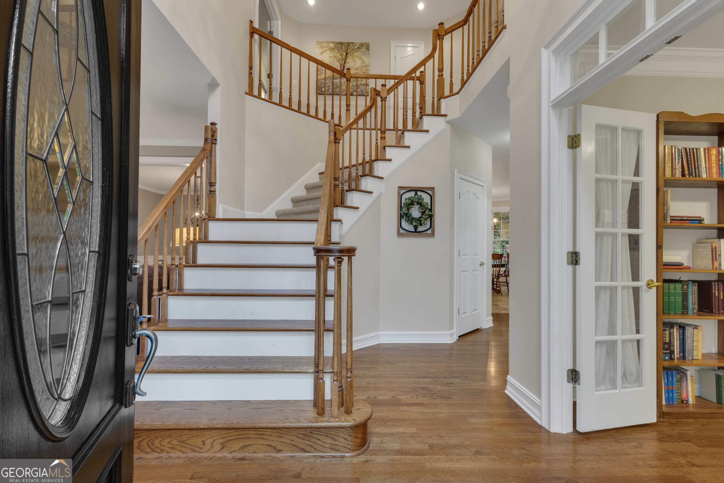 30 Parkgate LN