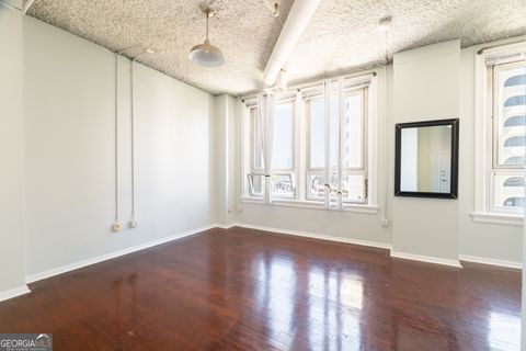 MLS: 10505060