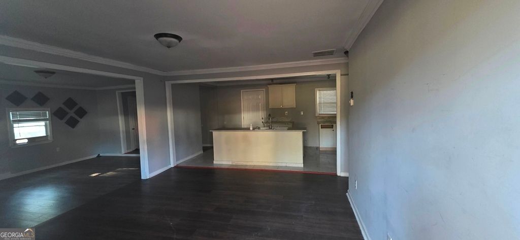 Photo of 1032 Valley View Road SE, Atlanta, GA 30315 (MLS # 10660442)