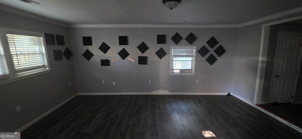 1032 Valley View RD SE