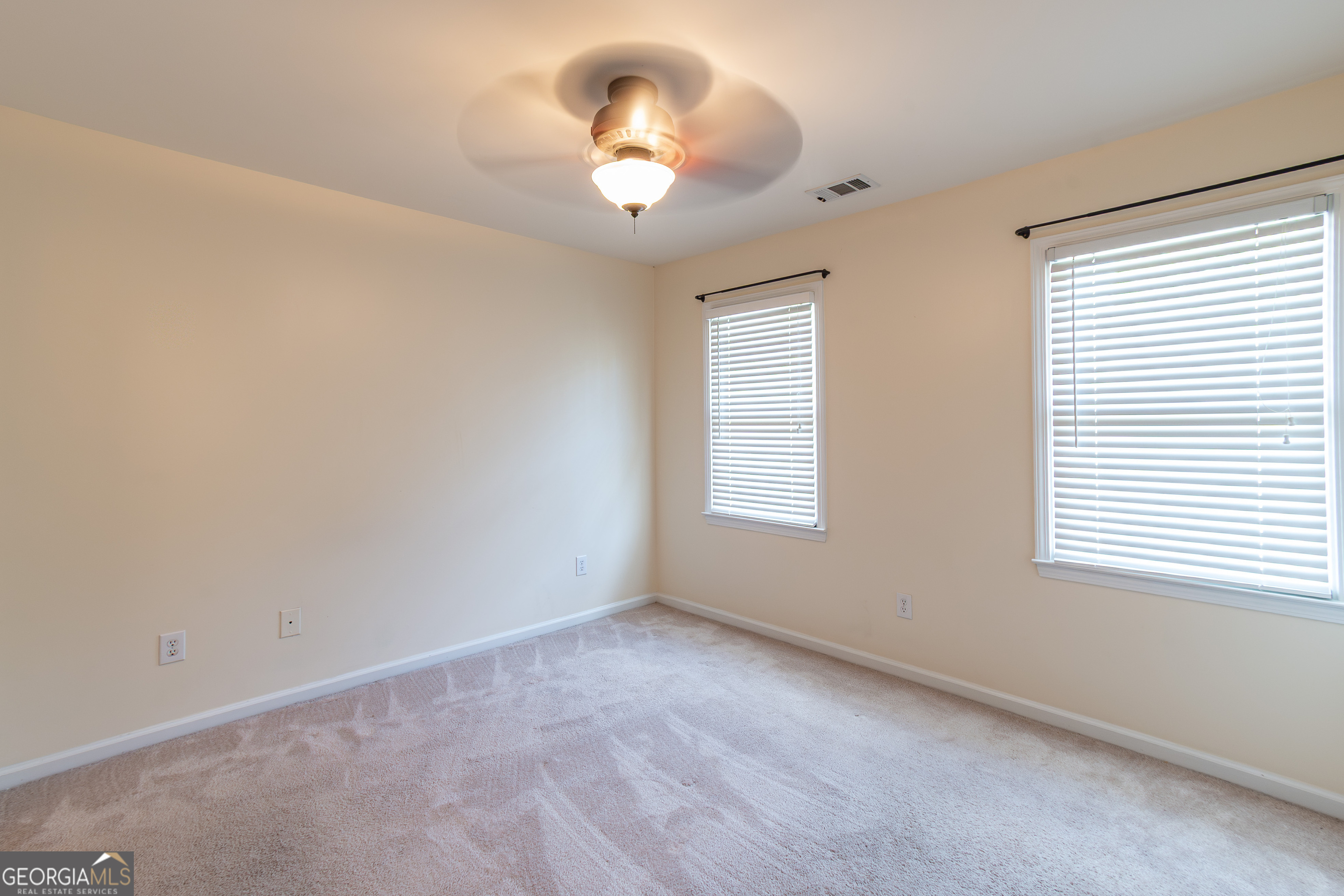 WELLESLEY UNIT V-A - Residential Lease