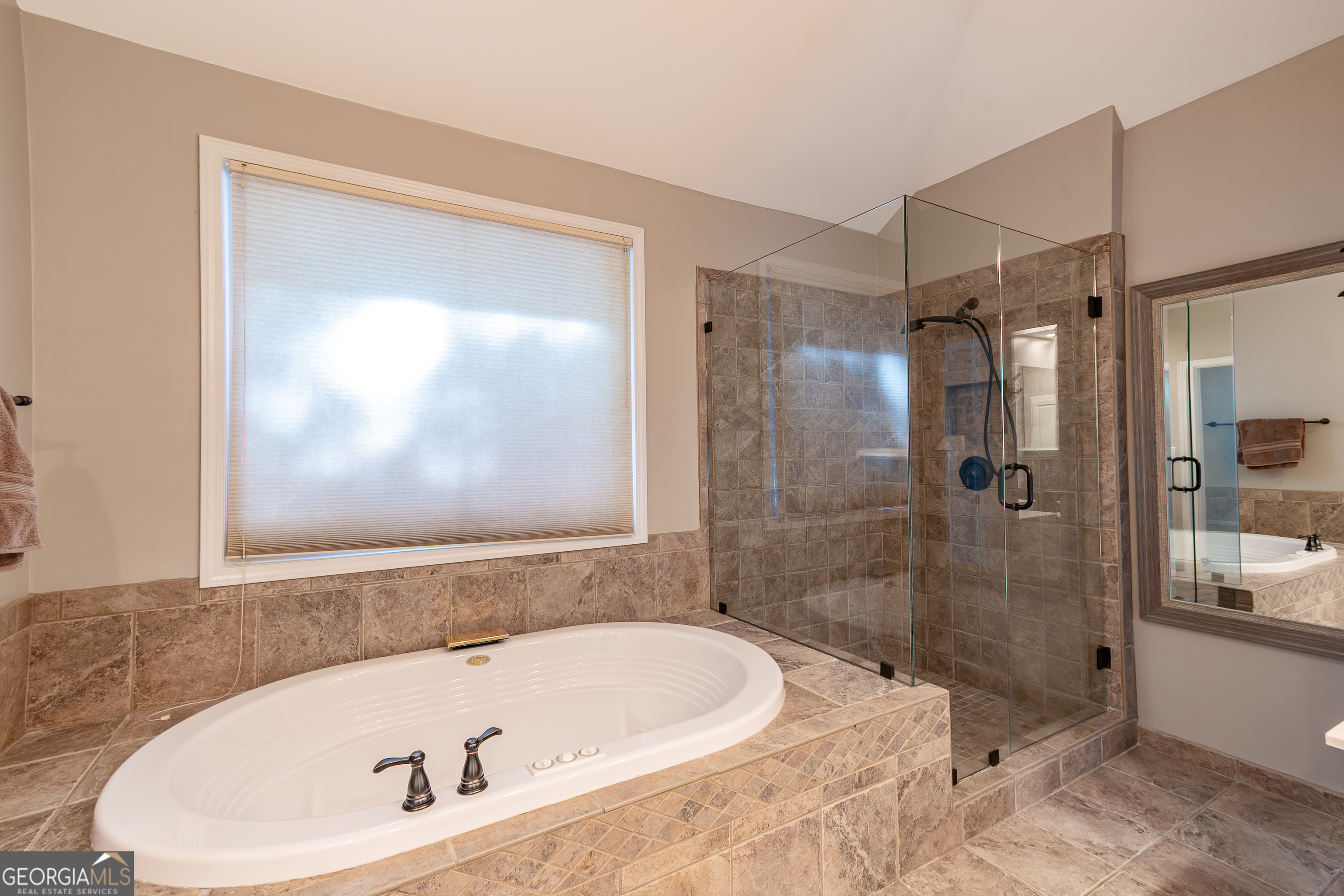 WELLESLEY UNIT V-A - Residential Lease