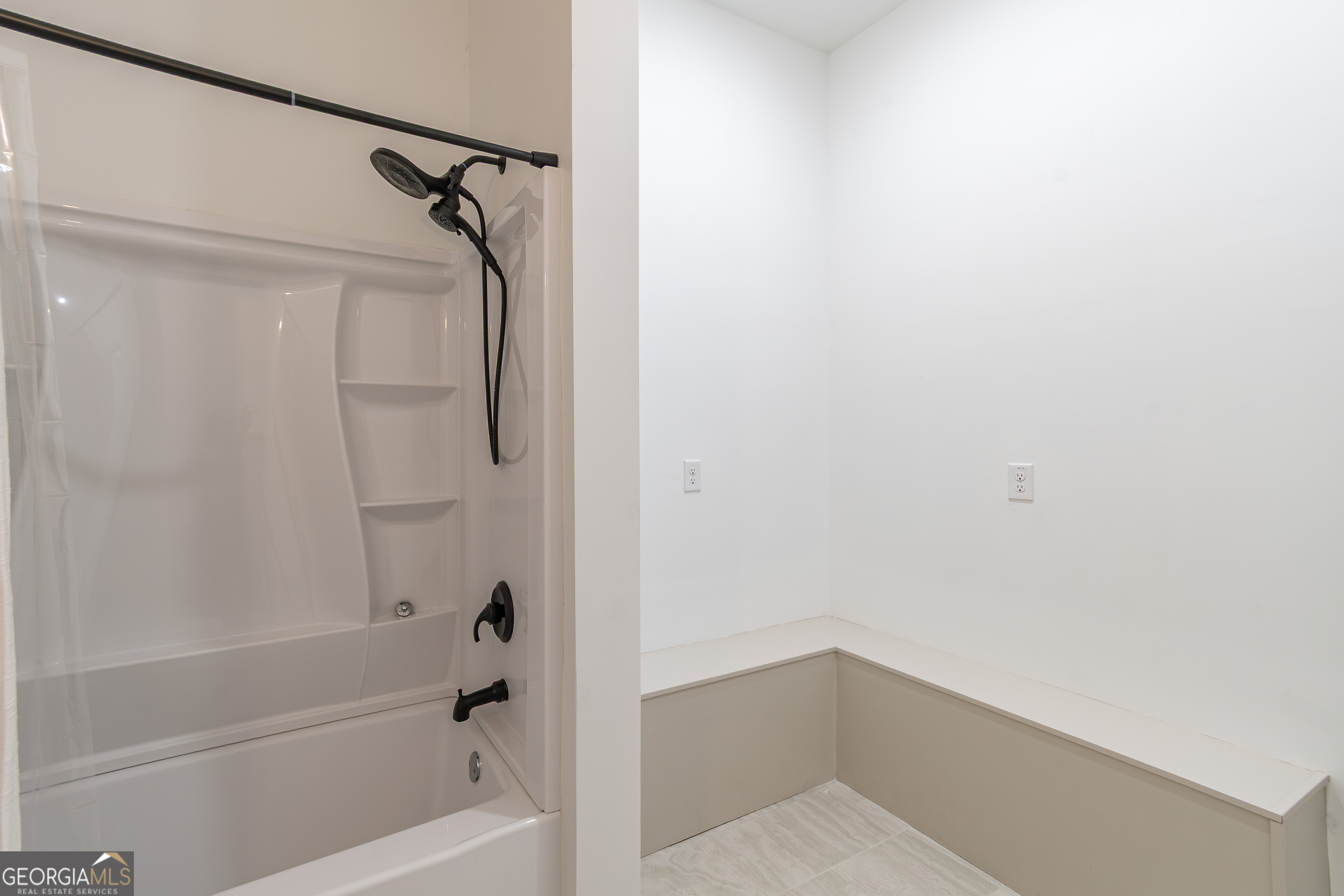 WELLESLEY UNIT V-A - Residential Lease