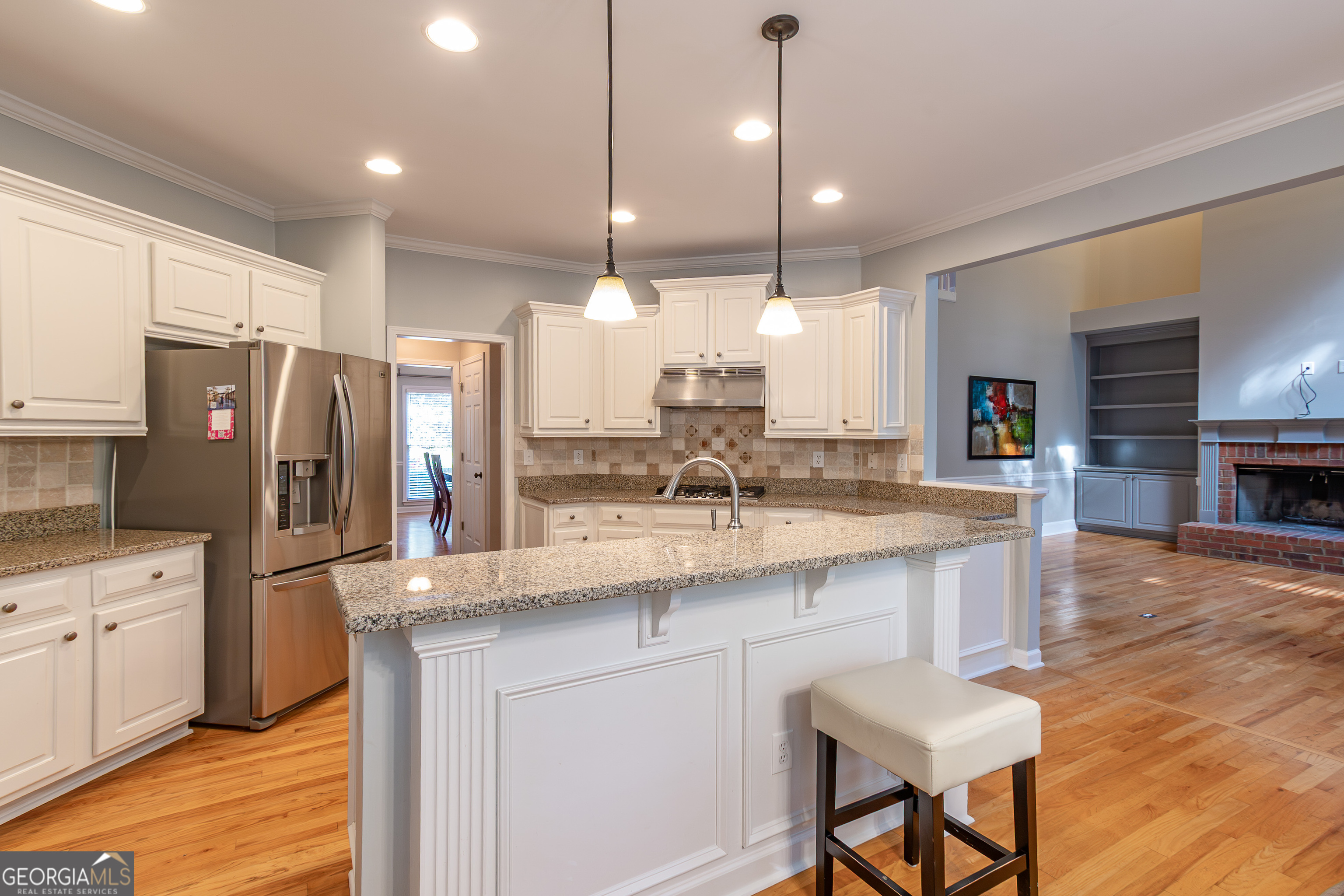 WELLESLEY UNIT V-A - Residential Lease