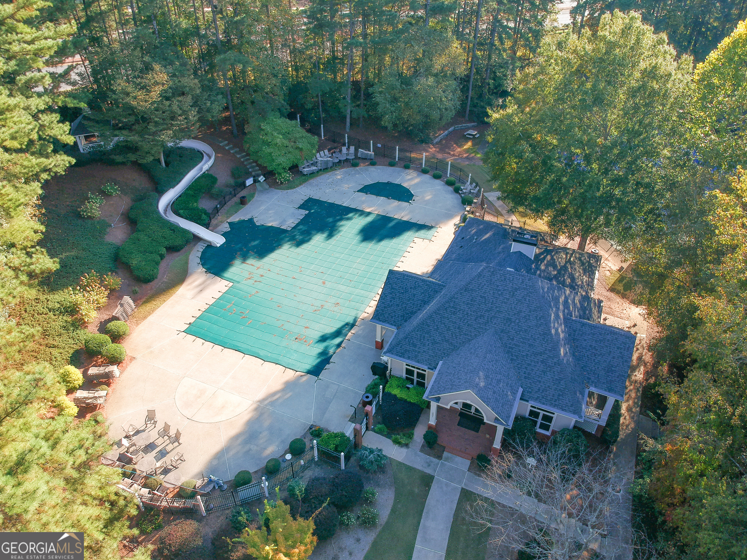 WELLESLEY UNIT V-A - Residential Lease