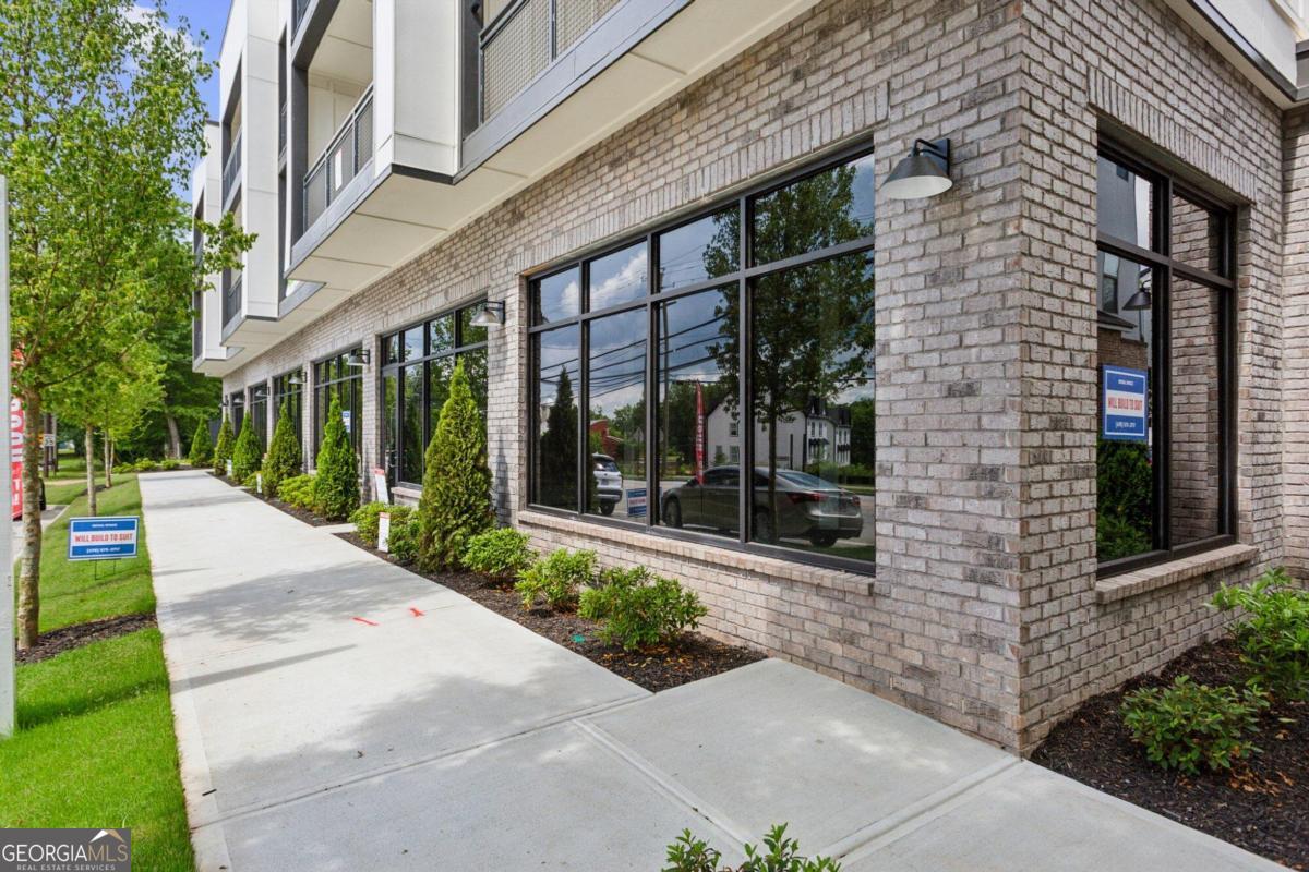 2030 Main ST NW R113