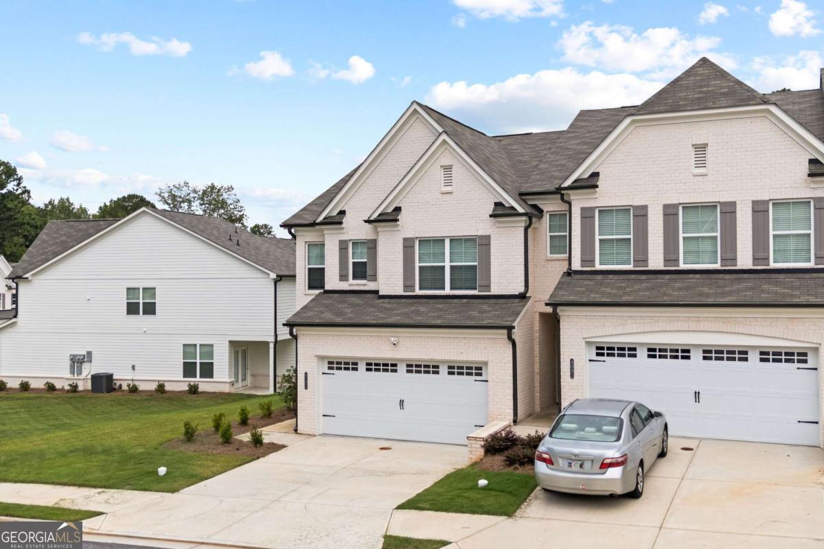 4105 Cavalier WAY