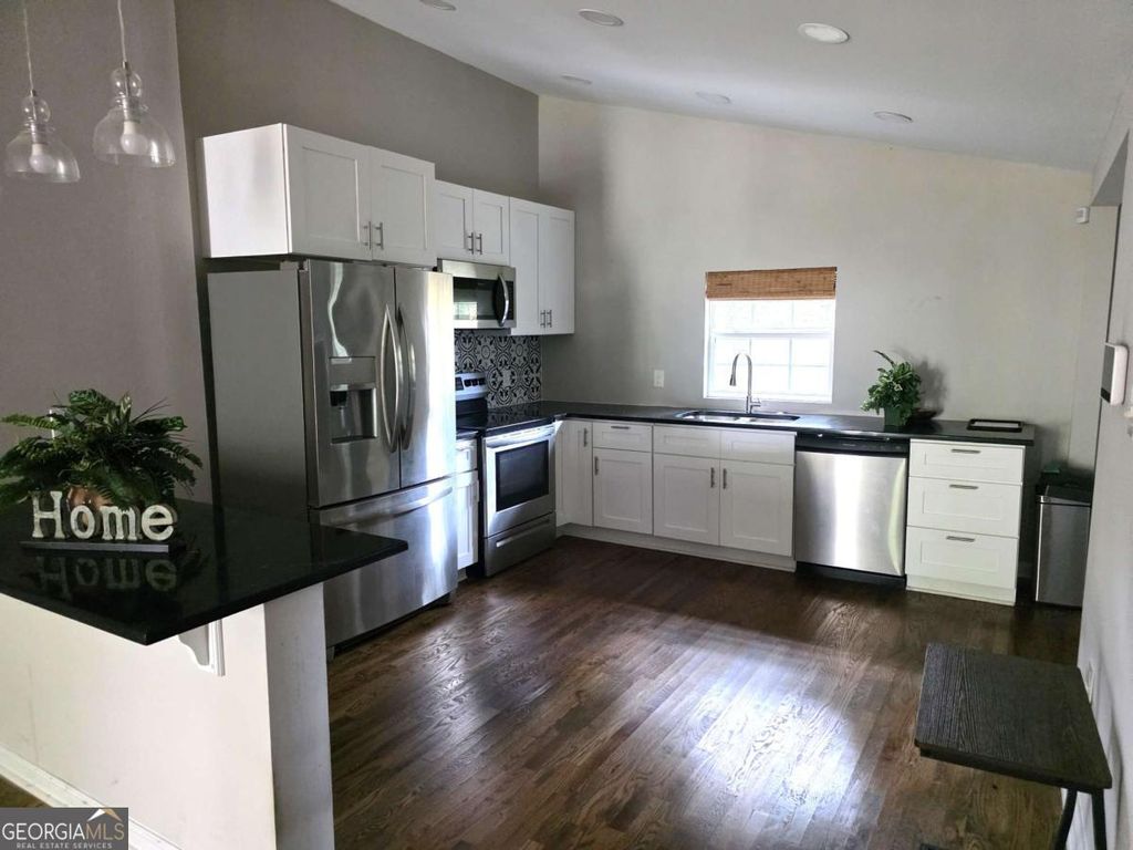 Photo of 979 Billings Avenue SE, Atlanta, GA 30315 (MLS # 10753405)