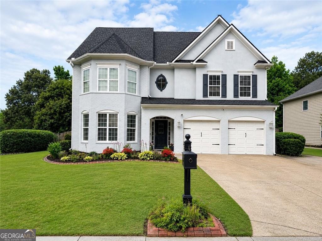 211 Highlands DR