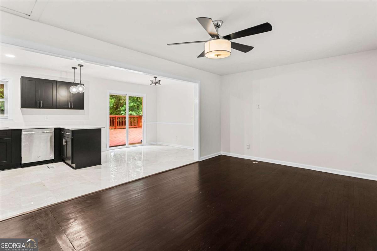 3438 Casa Woods LN