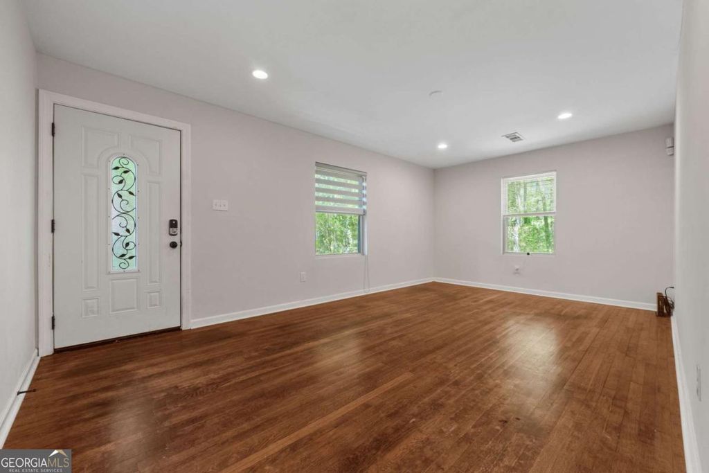 Photo of 3690 Asbury Lane SW, Atlanta, GA 30331 (MLS # 10707341)