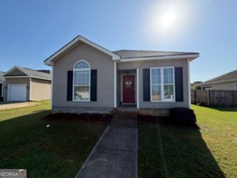 202 Gayla CT Warner Robins GA 31088