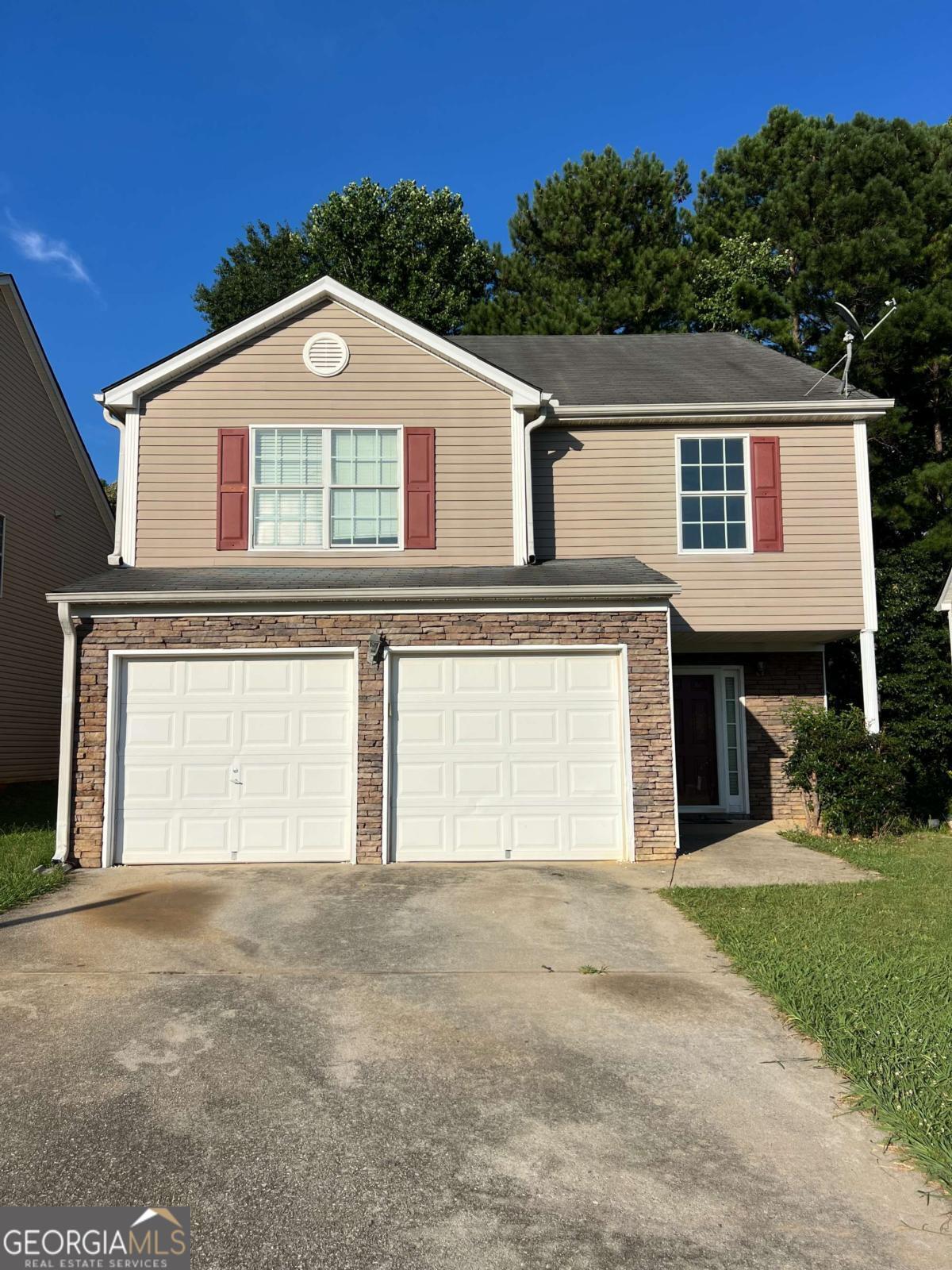 Attention Investors! Prime opportunity to own a spacious 4-bedroom, 2.5-bath home perfect for rental income or resale! Offering strong potential for value-add renovations or steady cash flow. Ideal for seasoned investors or those looking to break into the market. Don't miss out-act fast to secure this high-potential gem!