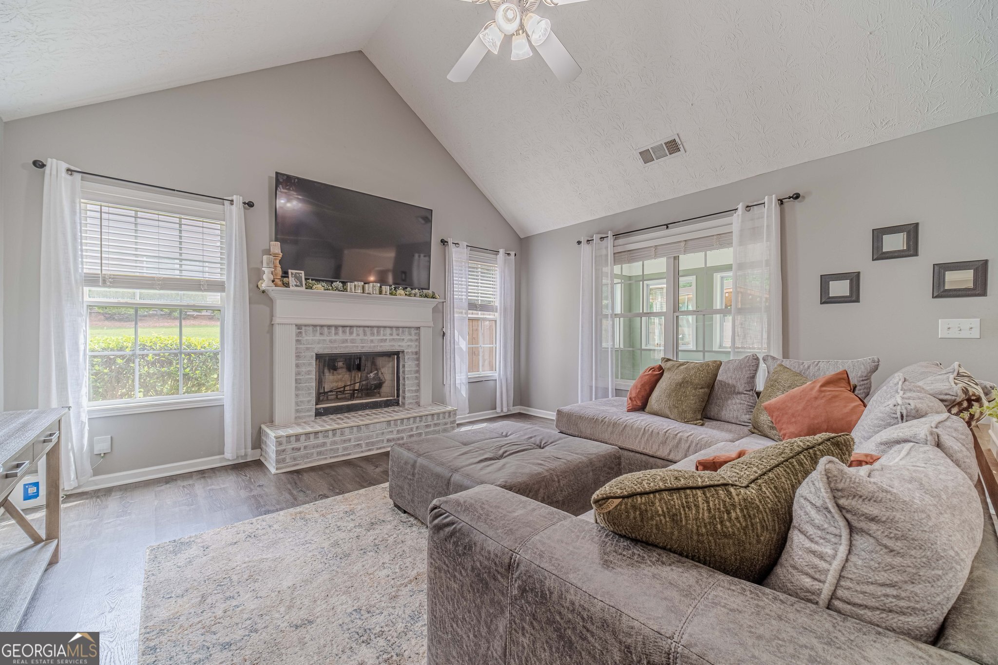 3124 Oak Ridge LN