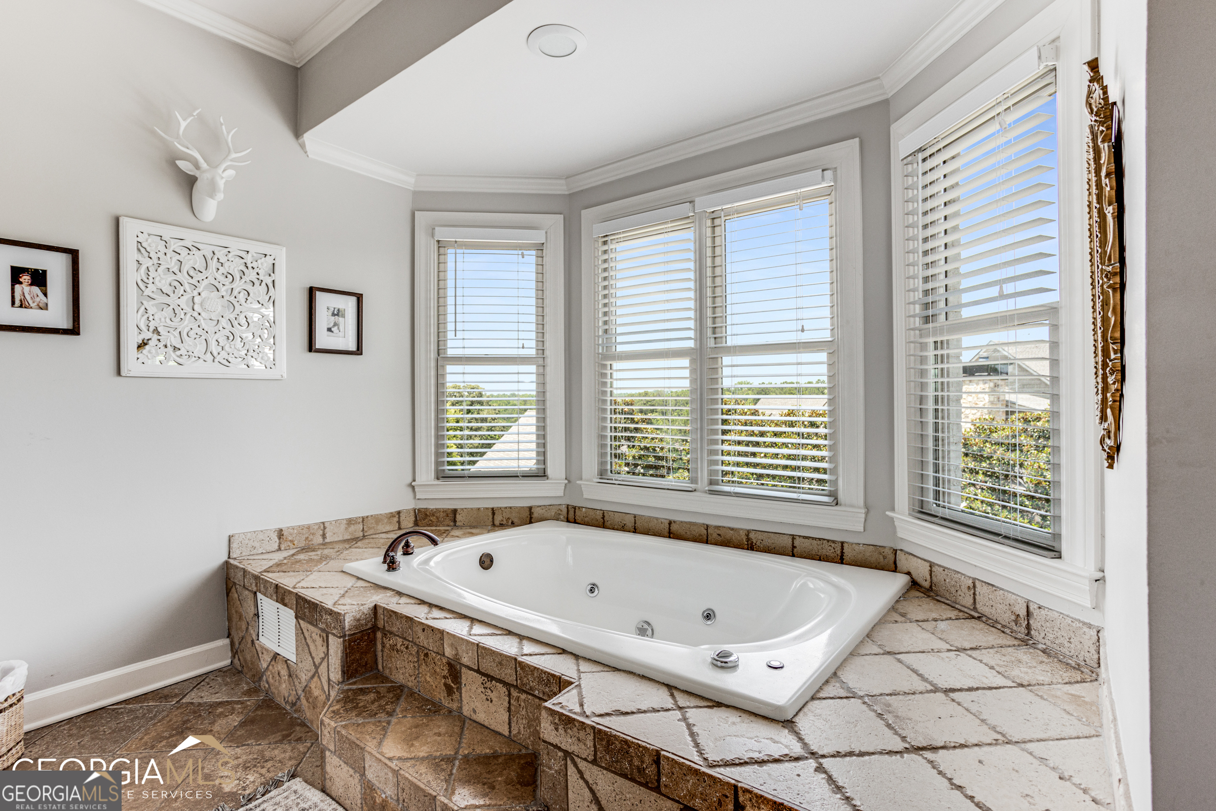 Sharpsburg, Georgia 30277, United States, 5 Bedrooms Bedrooms, ,6 BathroomsBathrooms,Residential,Active,148560