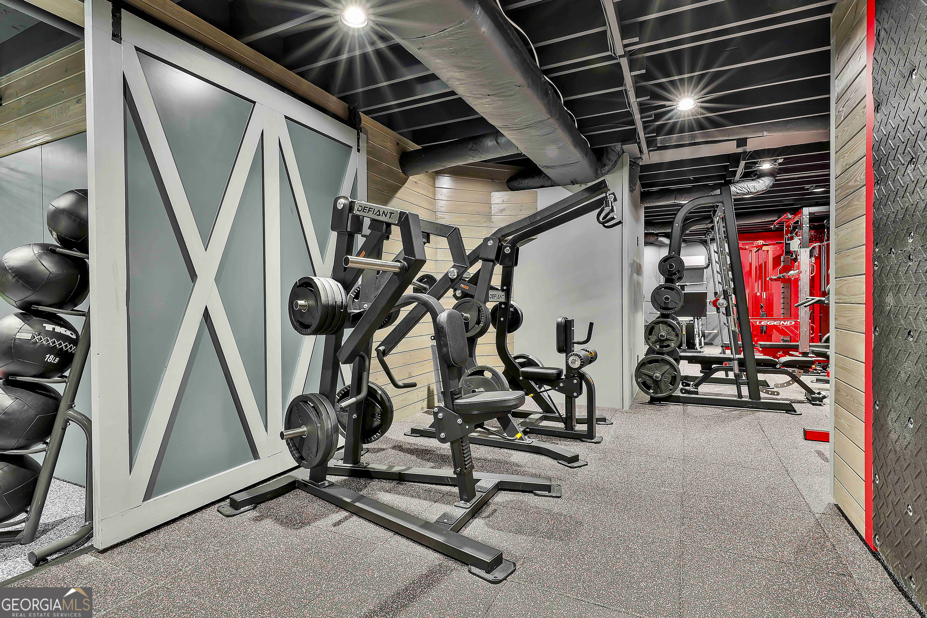 Sharpsburg, Georgia 30277, United States, 5 Bedrooms Bedrooms, ,6 BathroomsBathrooms,Residential,Active,148560