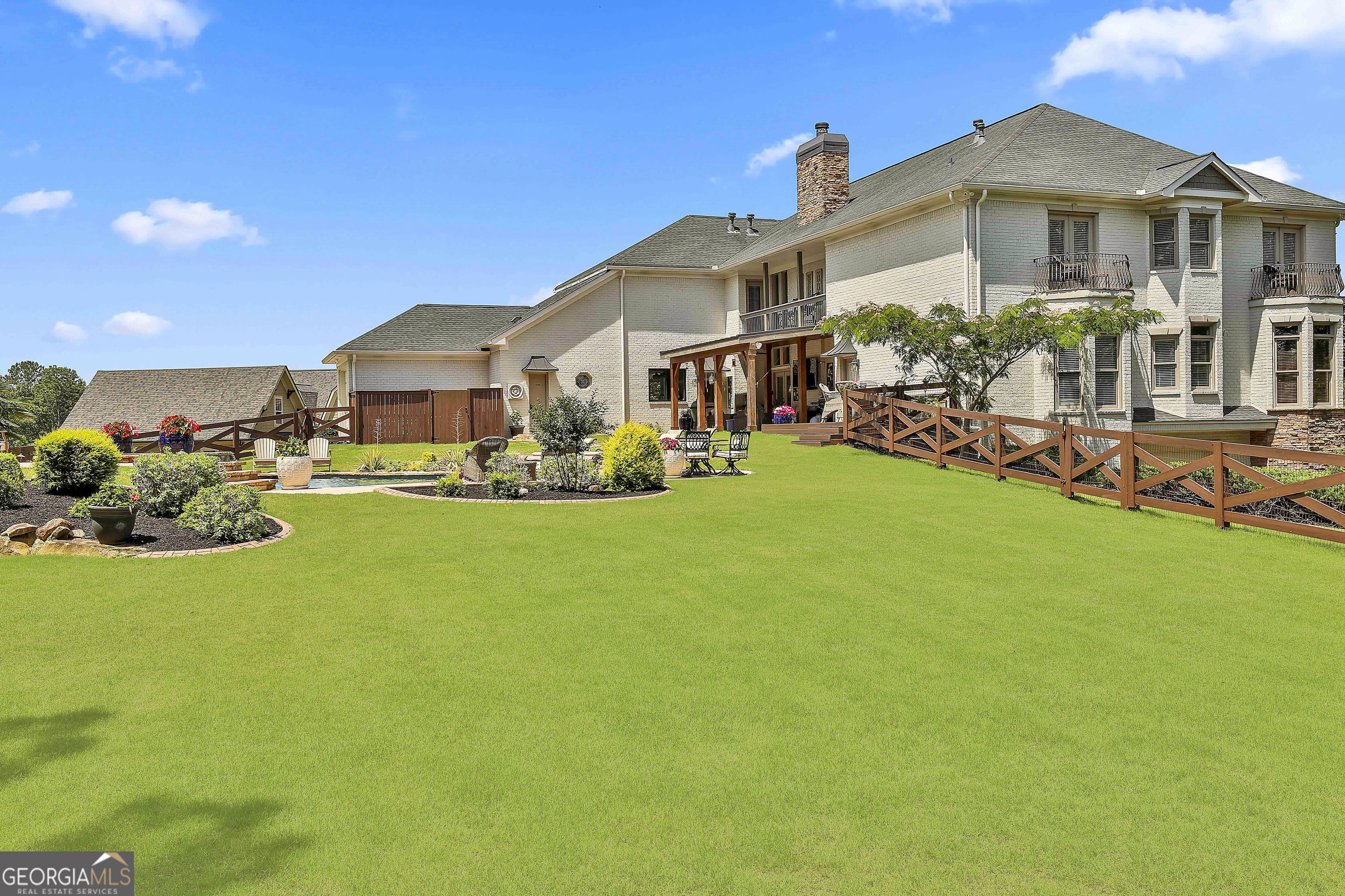 Sharpsburg, Georgia 30277, United States, 5 Bedrooms Bedrooms, ,6 BathroomsBathrooms,Residential,Active,148560